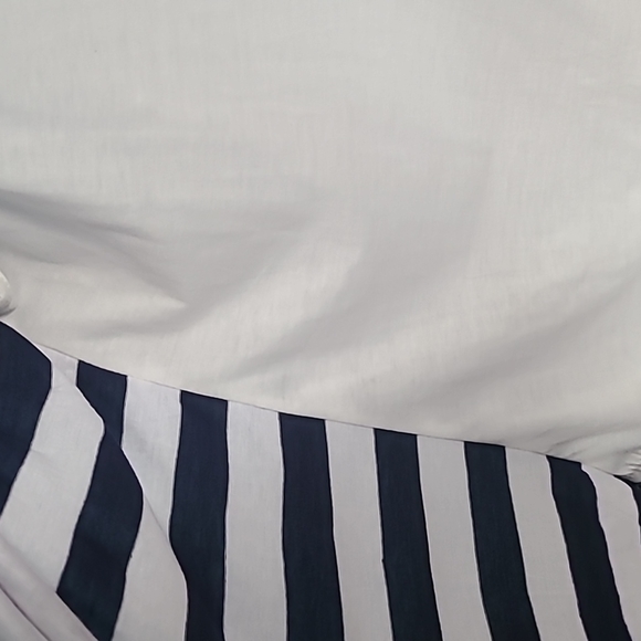 Agenda Large Summer Top - Picture 6 of 10